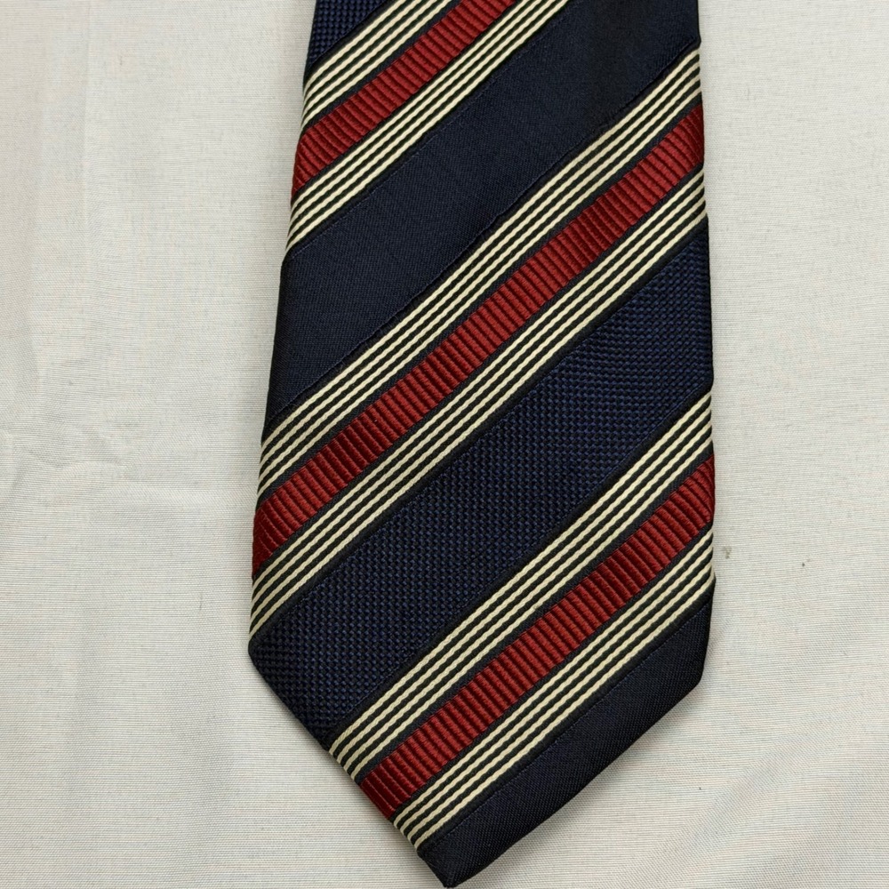 Canali Necktie 61" x 3.75" Navy Blue Red Cream Striped Silk Made in Italy